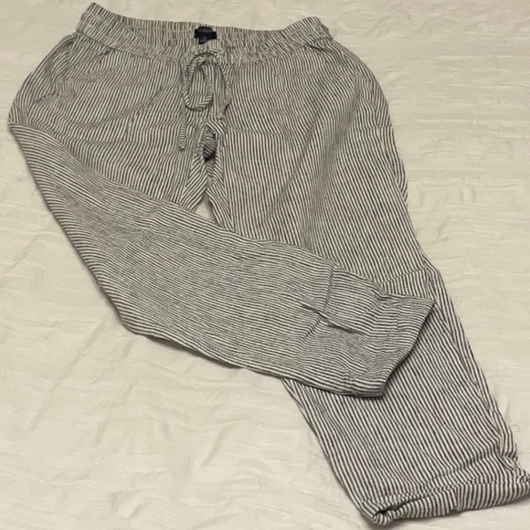 J. Crew Pants - J Crew linen blend jogger style striped pants